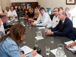 se firmo la paritaria nacional docente: el piso llegara a los $8500 se firmo la paritaria nacional docente: el piso llegara a los $8500