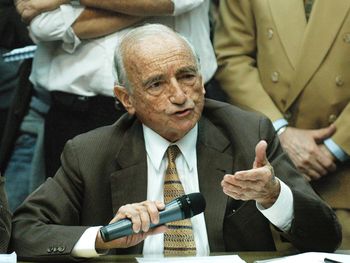 Califican de legítimos los controles a la compra de dólares