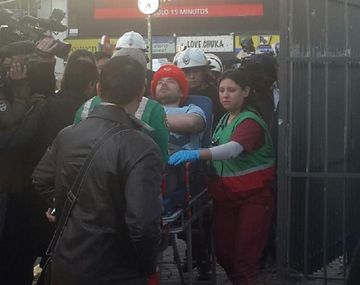 Subió al Obelisco y no quería bajar