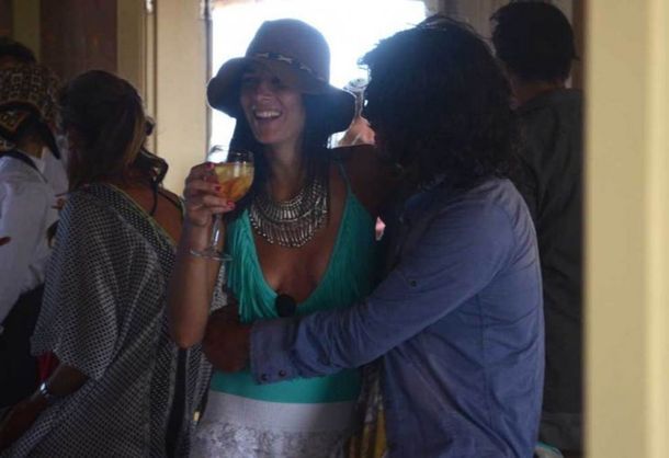 Juana Viale y el Zorrito Von Quintiero, mimosos en Punta del Este