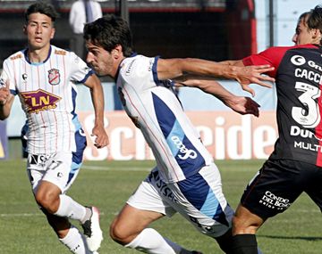 Cómo ver en vivo Newells vs Arsenal por la Liga Profesional.