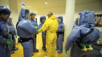 en ee.uu. comparan al ebola con el sida en ee.uu. comparan al ebola con el sida