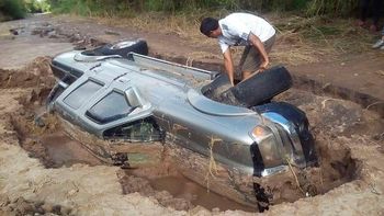 Vio un video del temporal y lo contactó por para restaurar su camioneta Vio un video del temporal y lo contactó por para restaurar su camioneta