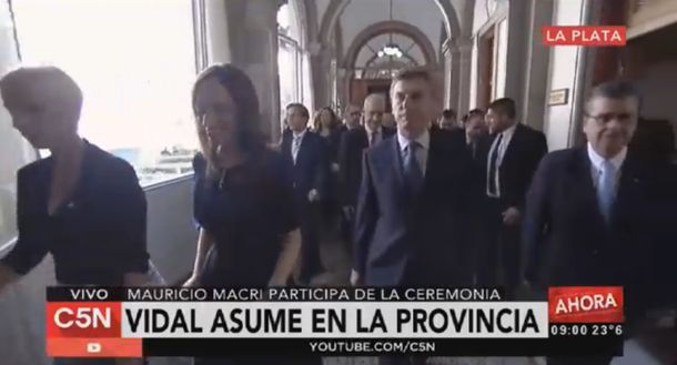 Vidal juró como gobernadora de la Provincia acompañada por Macri