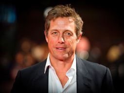 La fuerte confesión de Hugh Grant: ataques de pánico en el rodaje de su última pelucula