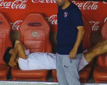 Albertengo es atendido en el banco de suplentes