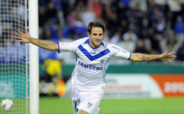 El Burrito Martínez, otro más que se suma al éxodo en Vélez