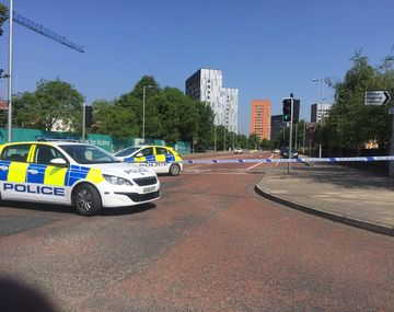 Falsa alarma de bomba en Manchester - Crédito: @Julian5News