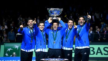 Juan Martín Del Potro, Federico Delbonis, Leonardo Mayer, Guido Pella y el capitán Daniel Orsanic, campeones de la Copa Davis Juan Martín Del Potro, Federico Delbonis, Leonardo Mayer, Guido Pella y el capitán Daniel Orsanic, campeones de la Copa Davis