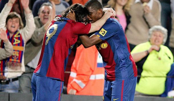 Messi y Etoo durante el paso del camerunés por el Barcelona&nbsp;