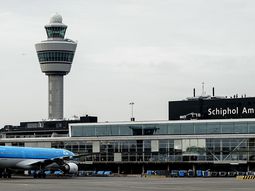 Tensión en el Aeropuerto de Ámsterdam: La policía investiga una situación sospechosa