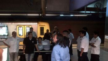 este jueves paran los subtes de 5 a 7 en reclamo de un bono salarial este jueves paran los subtes de 5 a 7 en reclamo de un bono salarial