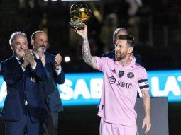 Messi donó su octavo Balón de Oro: adónde y por qué
