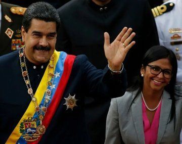 Nicolás Maduro y Delcy Rodríguez