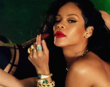 Podrían prohibir el video de Shakira y Rihanna por inmoral