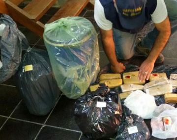Detienen a una banda de narcotraficantes y secuestraron casi 20 kilos de cocaína