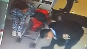 El policía que intervino para salvar a la beba había perdido a un hijo: Es una señal, dijo El policía que intervino para salvar a la beba había perdido a un hijo: Es una señal, dijo