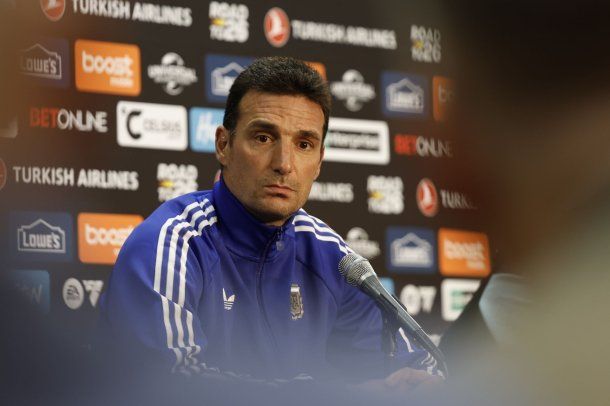 Alarma en Selección Argentina: Lionel Scaloni evalúa tres lesionados que pueden quedar afuera del Mundial 2026