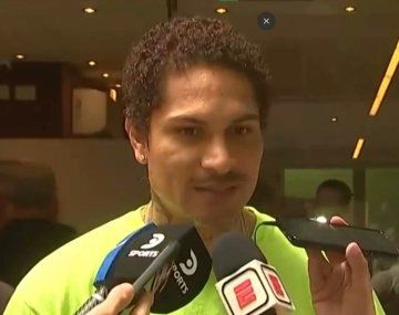 Paolo Guerrero pasó por la revisión médica: Racing es un equipo ganador