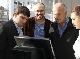 Grindetti inauguró el nuevo centro de Atención Vecinal Grindetti inauguró el nuevo centro de Atención Vecinal