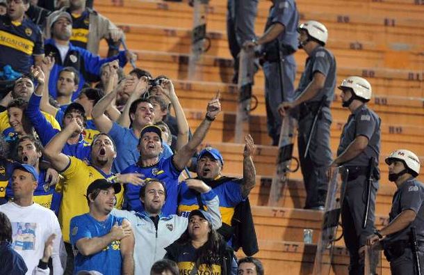 Condenan a prisión a un hincha de Boca por ir armado a un partido