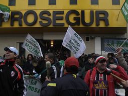 ¿va a faltar plata en los bancos? paro de camioneros afectaria al transporte de caudales ¿va a faltar plata en los bancos? paro de camioneros afectaria al transporte de caudales