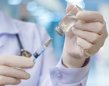 Los científicos prueban un tipo de antiinflamatorio para pacientes con coronavirus.