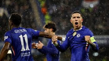 el gol de enzo fernandez para que chelsea le gane al ajax por champions league el gol de enzo fernandez para que chelsea le gane al ajax por champions league