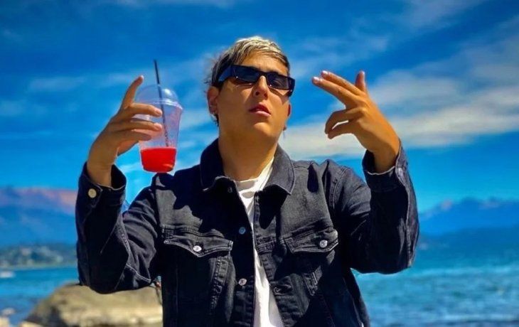 VIDEO: Chapu Martínez, a las trompadas en un partido de fútbol