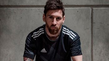 los nuevos botines de messi que usara en la final de la copa del rey los nuevos botines de messi que usara en la final de la copa del rey