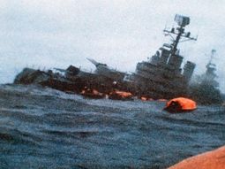 Cafiero rindió homenaje a los 323 tripulantes caídos del crucero General Belgrano