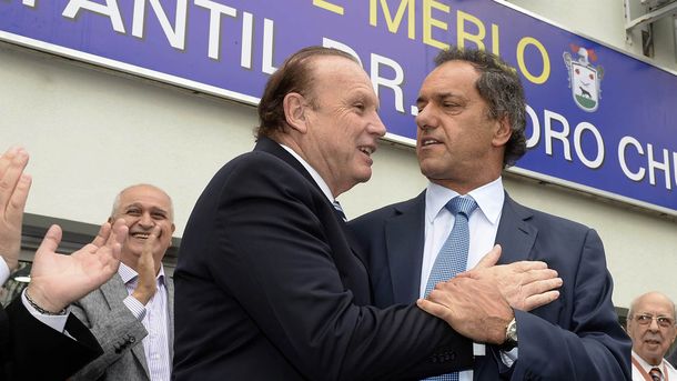 Scioli se mostró con Othacehé y respondió a las críticas de Randazzo
