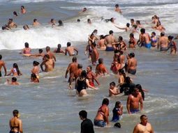 el relato de guardavidas que enfrento el meteotsunami en mar del plata: se armo un remolino el relato de guardavidas que enfrento el meteotsunami en mar del plata: se armo un remolino