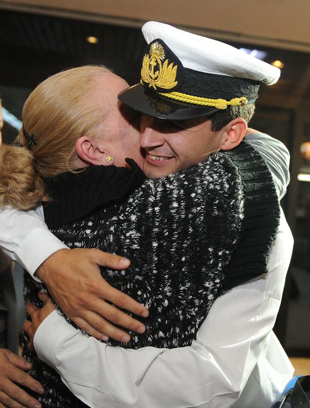 Vamos a volver para traer de vuelta a la Fragata Libertad