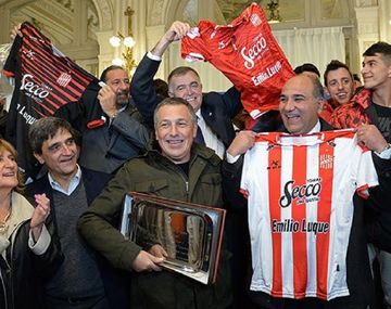 Jony Viale dijo que Chiqui Tapia le dará tres puntos a Atlético Tucumán para congraciarse con Manzur