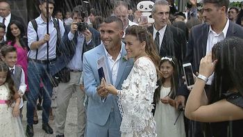Carlos Tevez se casó con Vanesa Mansilla Carlos Tevez se casó con Vanesa Mansilla