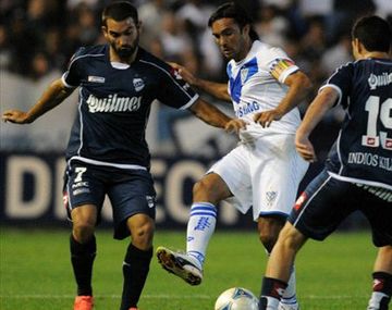 Quilmes busca levantar ante un Vélez que mira a la Sudamericana