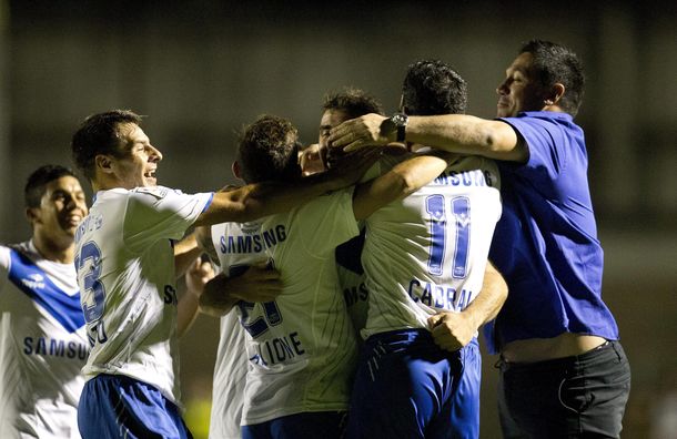 River sobrevivió al Amalfitani y rescató un punto frente a Vélez