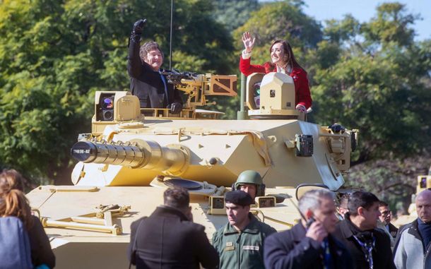 Javier Milei y Victoria Villarruel encabezaron el desfile por el Día de la Independencia en 2024.