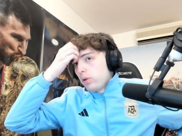 El gesto de Davoo Xeneize en vivo en su streaming tras la batalla campal en Avellaneda