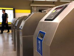 comenzo el paro de tres horas en la linea c de subtes comenzo el paro de tres horas en la linea c de subtes