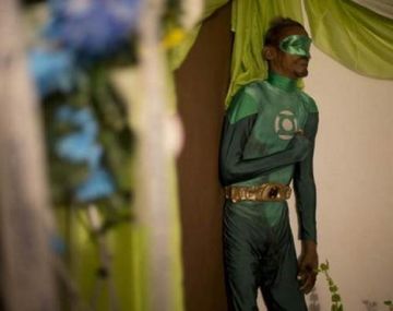 Fue velado con el disfraz de Linterna Verde