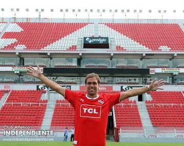 Insúa volvió a Independiente y lo celebró en las redes sociales