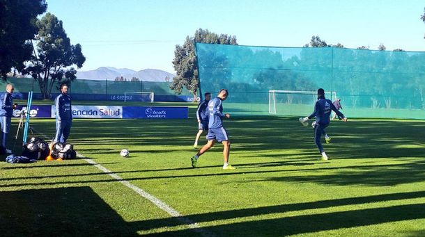 A puertas abiertas, la Selección se entrenó pensando en Uruguay