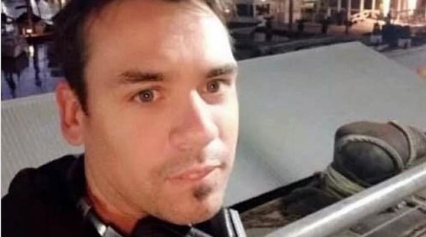 Piden captura internacional para un gamer que estafó a sus amigos