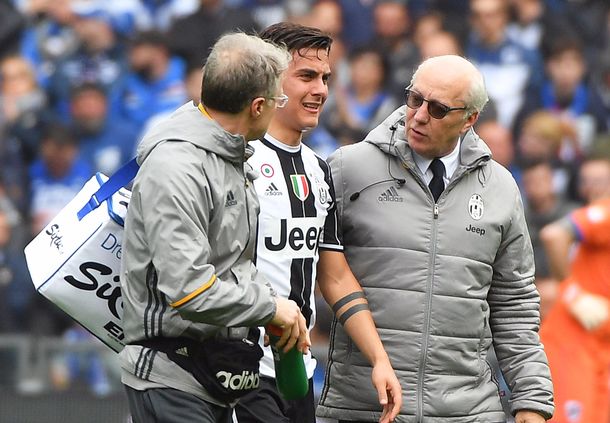 Paulo Dybala se retiró lesionado en la Juventus