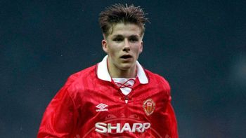 video: a 24 anos del debut del futbolista mas sexy de la historia video: a 24 anos del debut del futbolista mas sexy de la historia