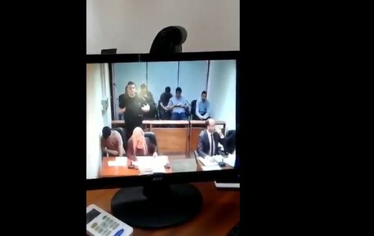 El preso escuchaba al fiscal cuando estalló