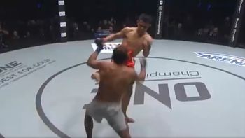 Kelly noquéo a Meu en MMA Kelly noquéo a Meu en MMA