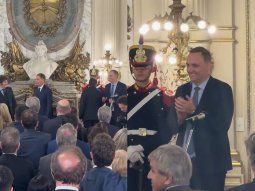 Manuel Adorni estuvo presente en la jura de Diego Santilli como jefe de Gabinete. Manuel Adorni estuvo presente en la jura de Diego Santilli como jefe de Gabinete.
